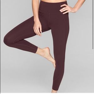 Athleta burgundy Capri athletic leggings